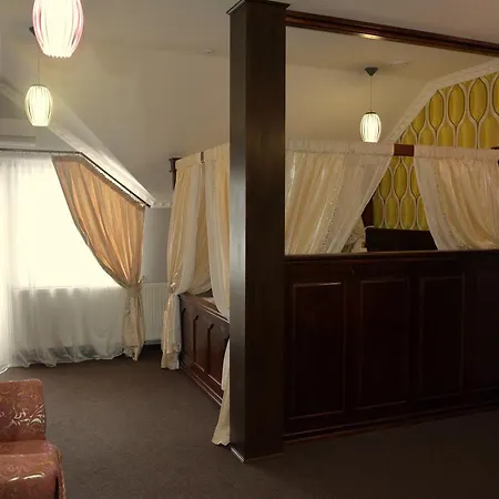 Golden Palace 3* Dubove