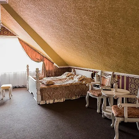 Golden Palace Szálloda