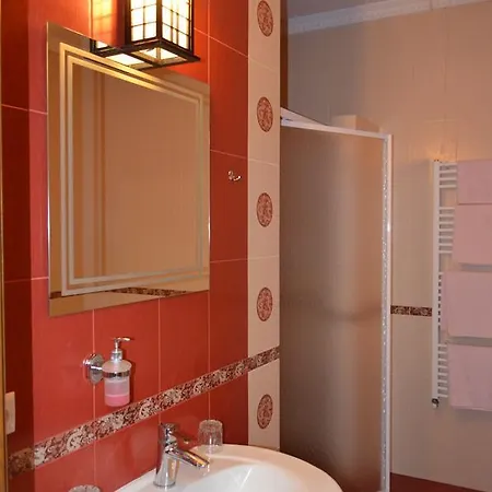 Golden Palace Dubove