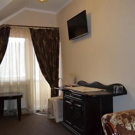 Golden Palace 3* Dubove