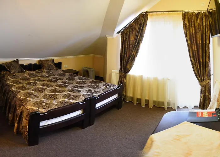 Golden Palace 3*
