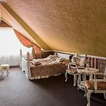 Golden Palace Hotel