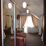 Golden Palace Hotel