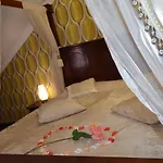 Golden Palace Hotel