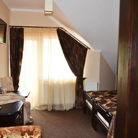 Golden Palace 3*