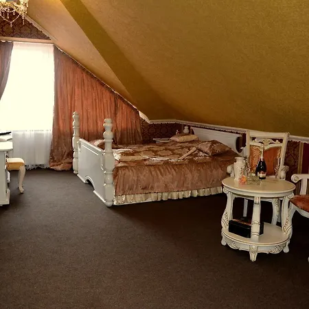 Hotel Golden Palace 3*