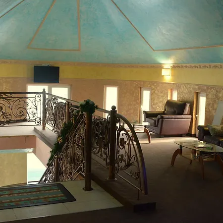 Golden Palace 3* Dubove