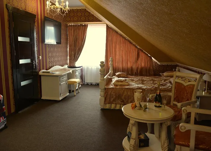 Golden Palace Hotel 3*