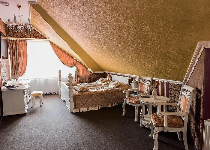 Golden Palace Hotel