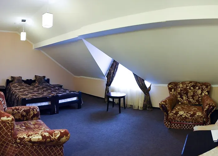 Golden Palace Hotel 3*