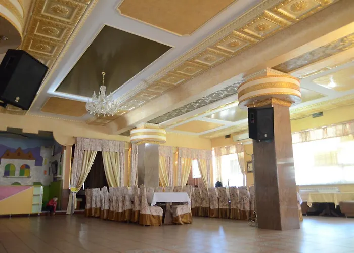 Golden Palace 3* Dubove